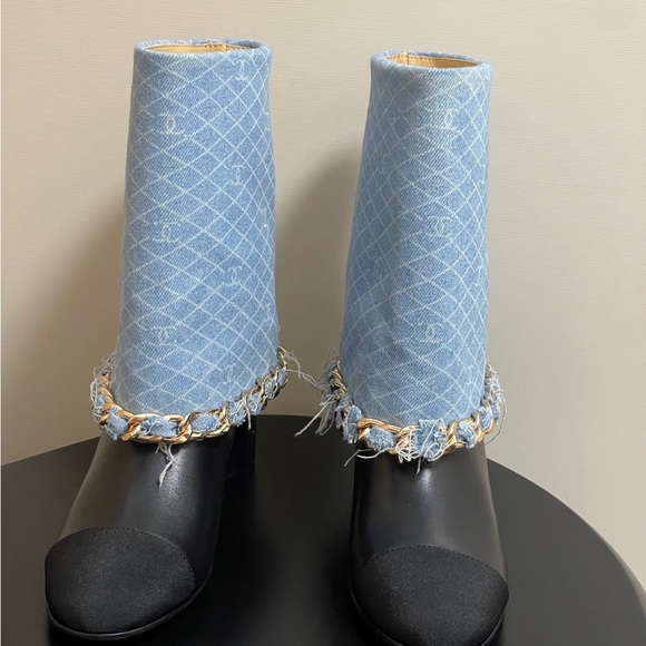 Chanel Blue and Black Women's Shoes - Picture 4 of 6